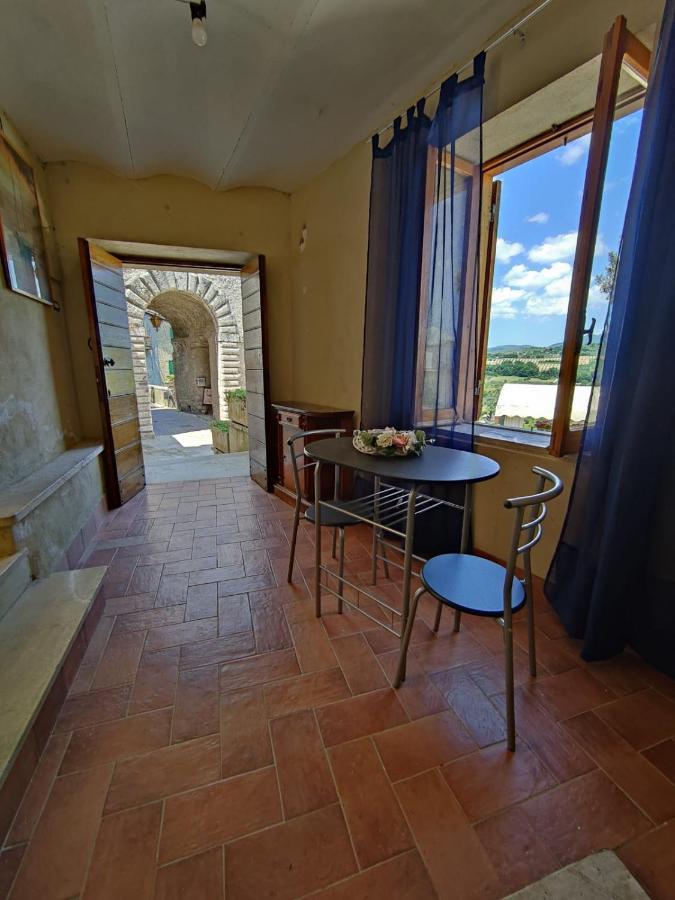 Ferienwohnung La Casa In Piazza Toffia Exterior foto