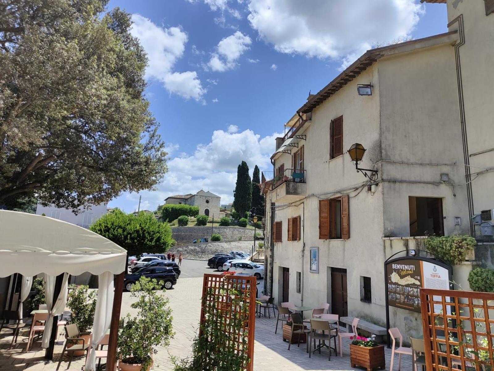 Ferienwohnung La Casa In Piazza Toffia Exterior foto
