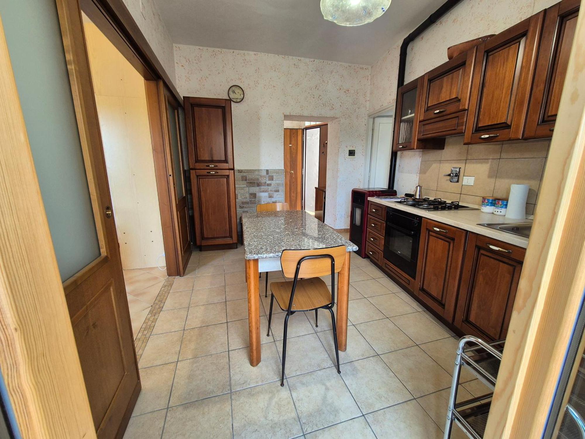 Ferienwohnung La Casa In Piazza Toffia Exterior foto
